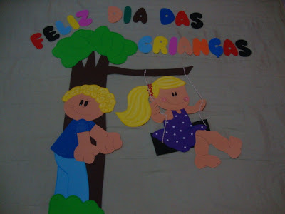 Lastenpäivän paneelit ja seinämaalaukset, joissa on tulostettavia kuvioita.