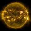 Teleskoper fanger opp solflammer som treffer Jorden, Månen og Mars samtidig; se