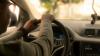 В период сильной жары водители приложений взимают плату за включение кондиционера; понимать