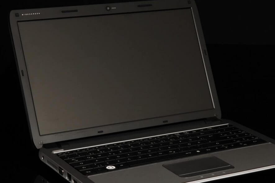 Cómo eliminar una máquina virtual en VMware - portátil negro