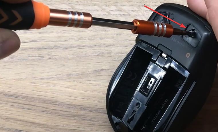 comment nettoyer la molette de défilement de la souris