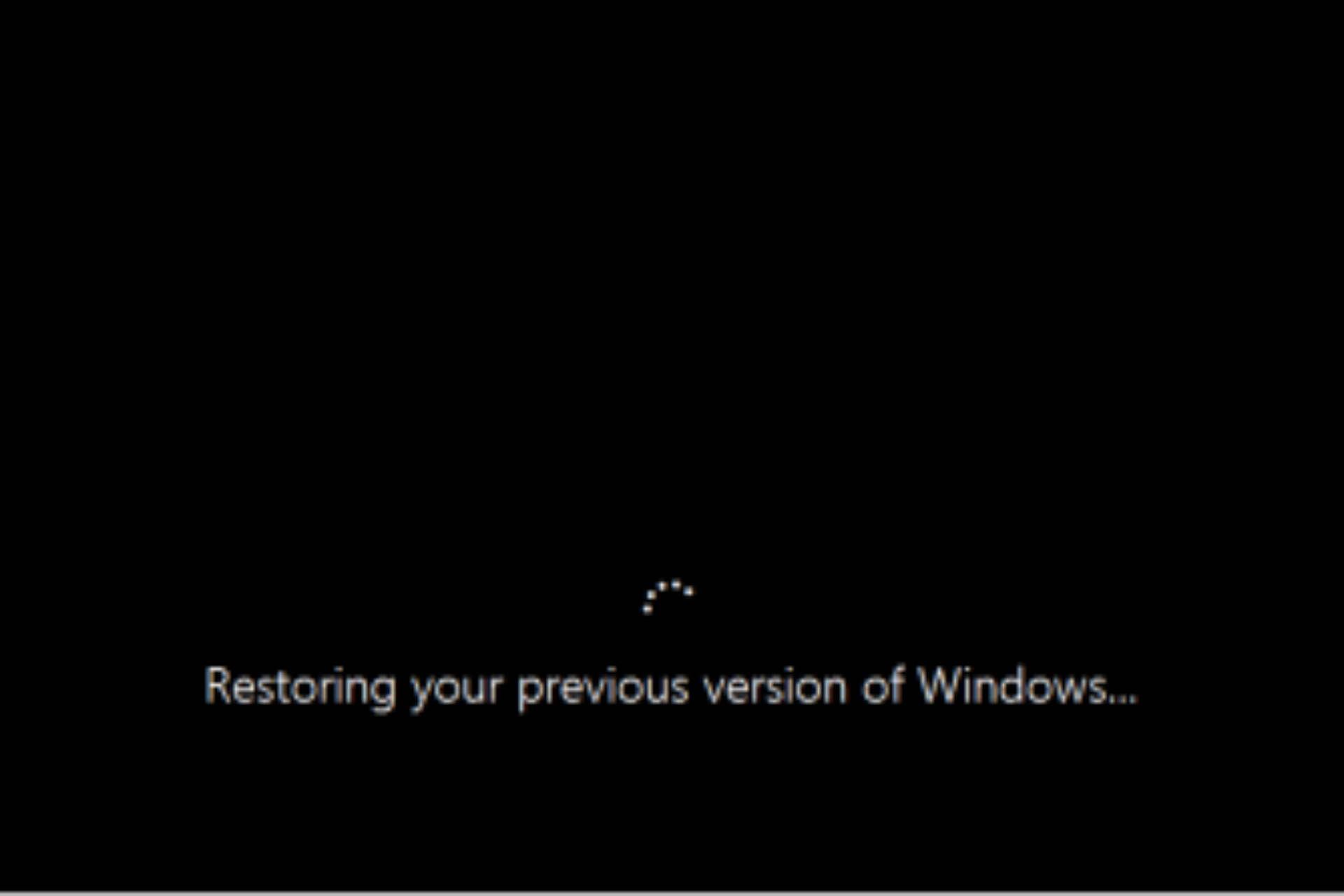 以前の Windows バージョンの復元 ブートループ