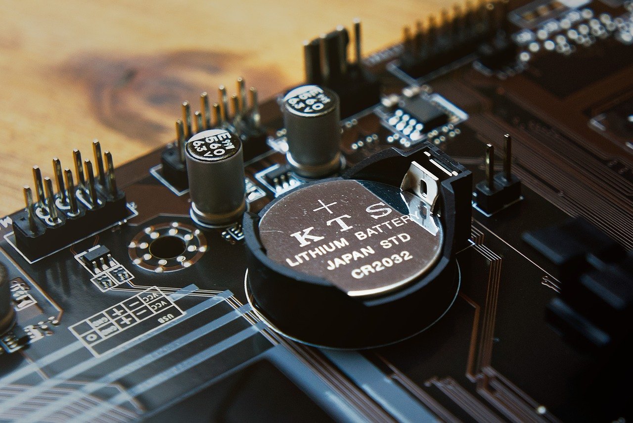 batterie cmos pour réparer veuillez éteindre et connecter les câbles d'alimentation PCIe