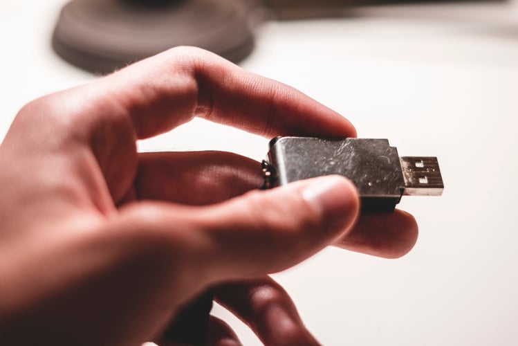 USB-Drahtlosadapter installieren