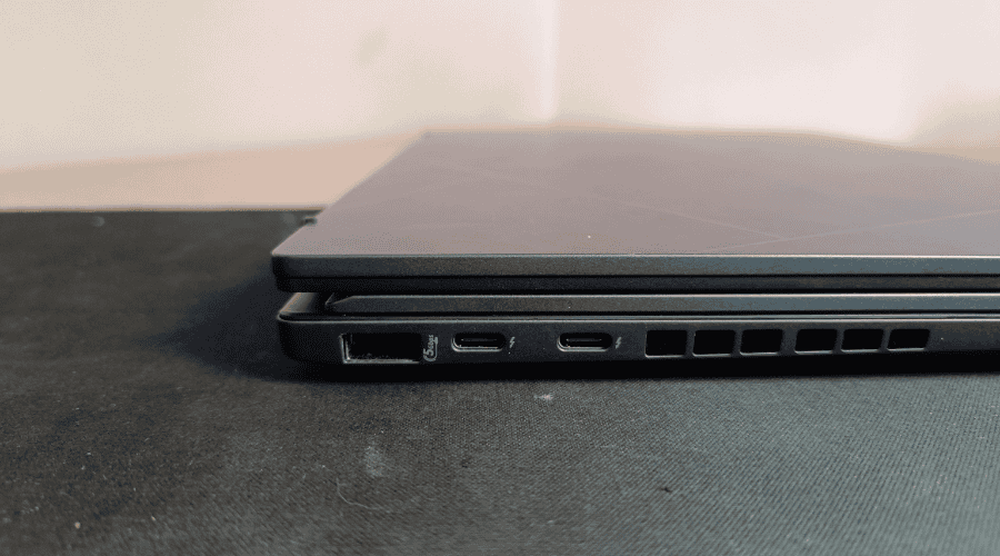 Zenbook Duo Ports