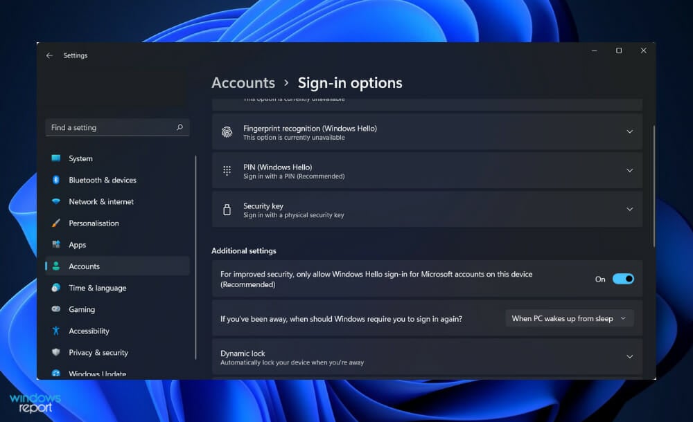 sign in options customize lock screen windows 11